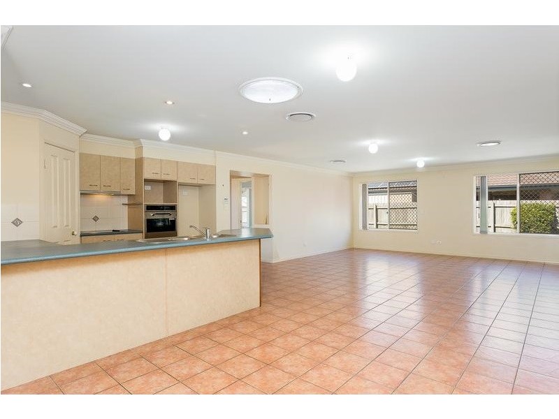 20 Coventry Court, Kippa-ring QLD 4021