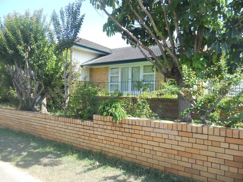 25 Lilla Street, Woody Point QLD 4019