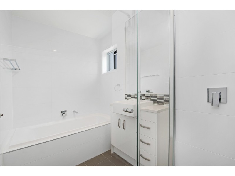 3/52 Oxley Avenue, Woody Point QLD 4019