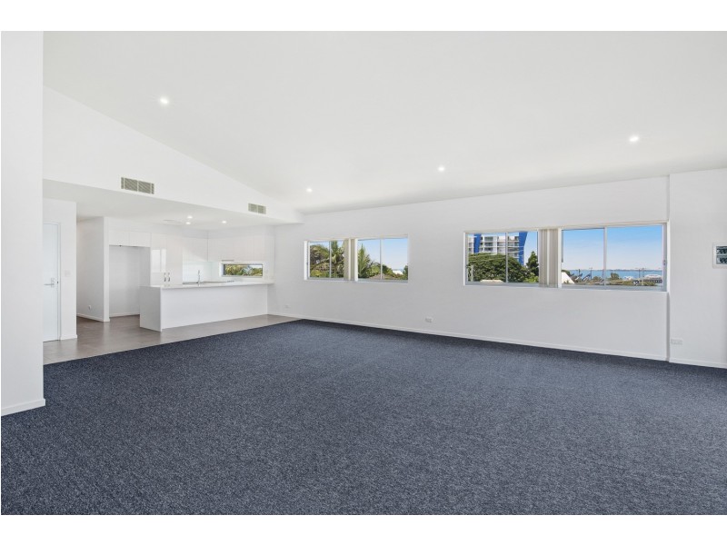 3/52 Oxley Avenue, Woody Point QLD 4019