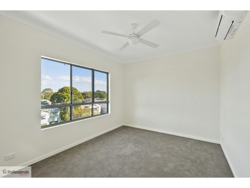 8/2 Manley Street, Redcliffe QLD 4020