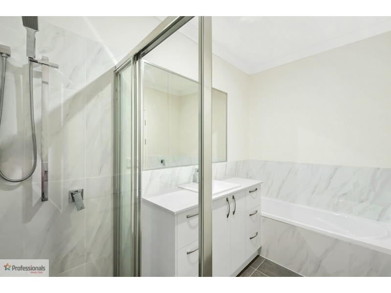 8/2 Manley Street, Redcliffe QLD 4020