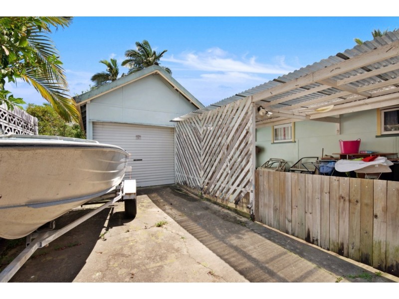 80 Ellen Street, Woody Point QLD 4019