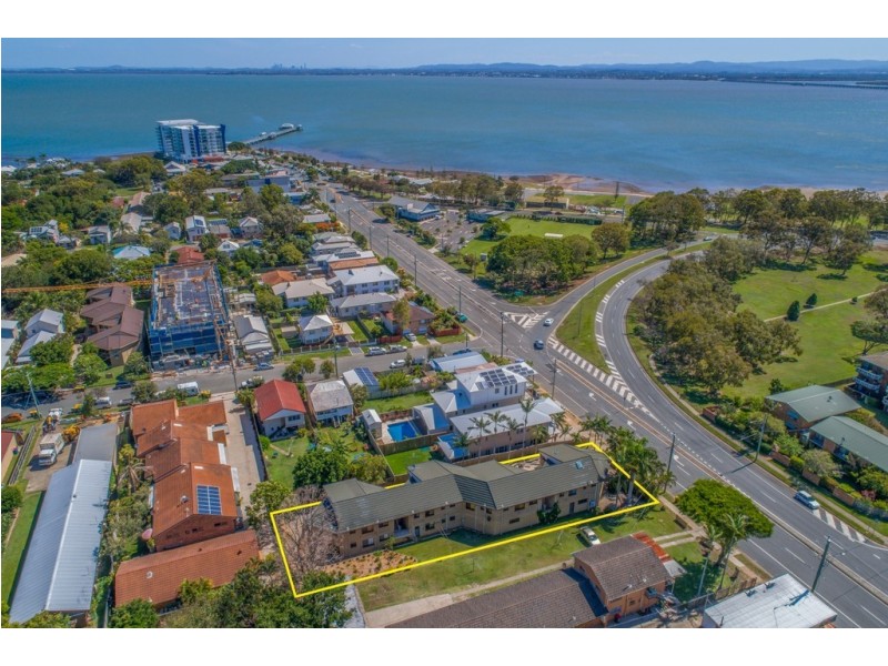2/94-96 Oxley Avenue, Woody Point QLD 4019
