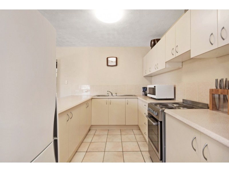 1/35 Hawthorne Street, Woody Point QLD 4019