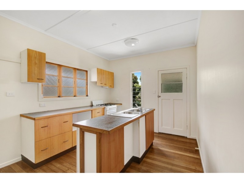 880 Samford Road, Keperra QLD 4054