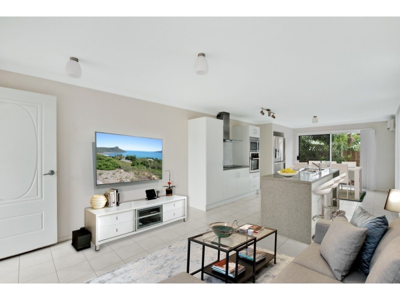 4/31 Mcaneny Street, Redcliffe QLD 4020