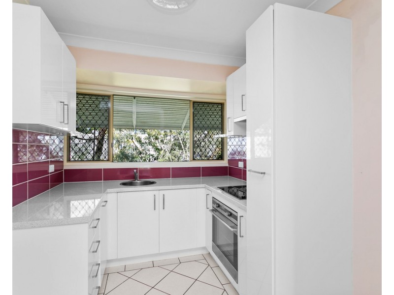 8/34 Caroline Street, Woody Point QLD 4019