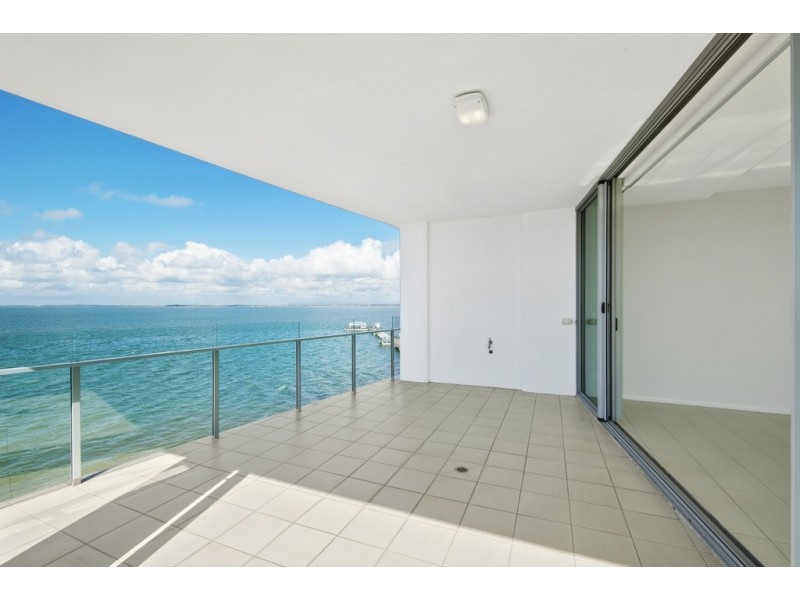 704/6-12 Oxley Avenue, Woody Point QLD 4019