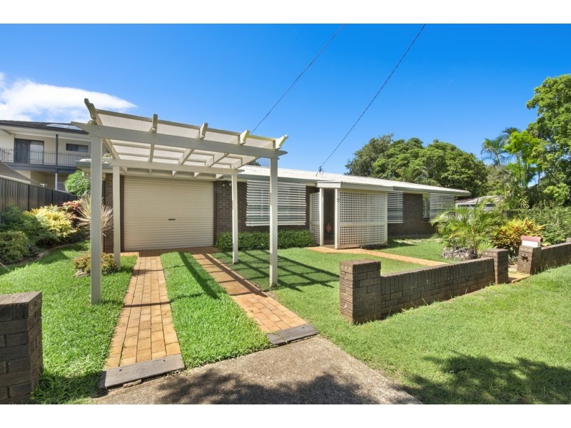 17 Wharf Street, Woody Point QLD 4019