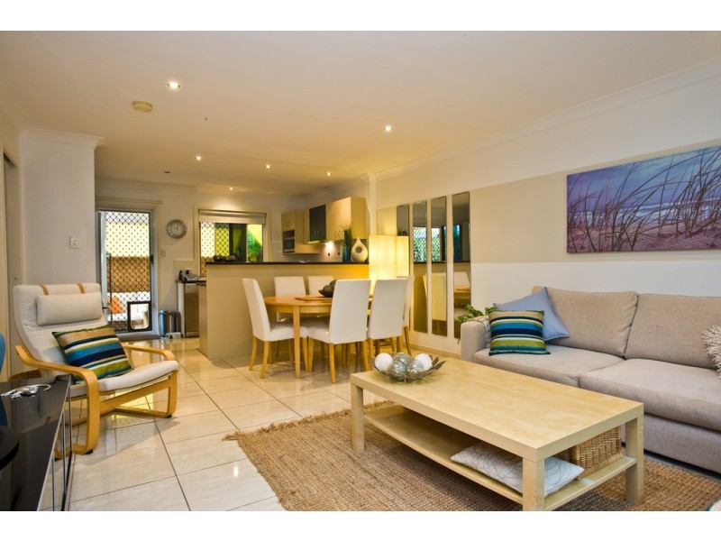 1/20 King Street, Woody Point QLD 4019