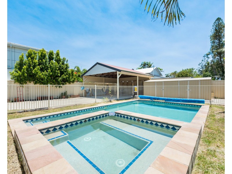 52 Gerald Avenue, Clontarf QLD 4019