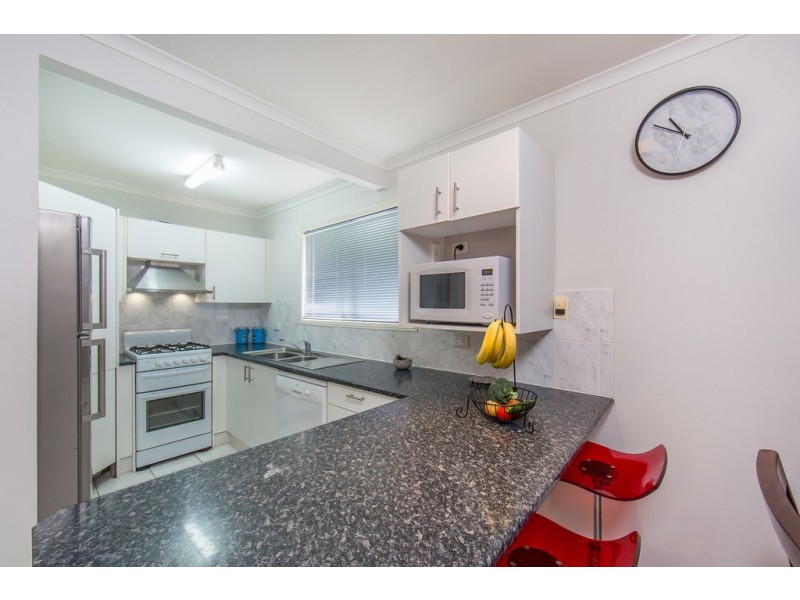 9/19 Ellen Street, Woody Point QLD 4019
