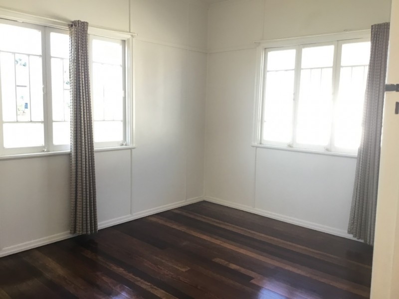 71 King Street, Woody Point QLD 4019