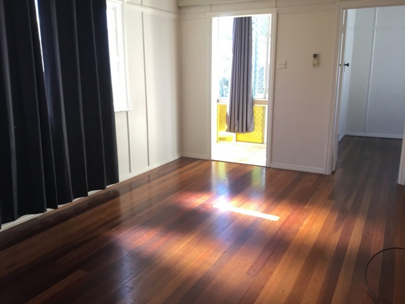 71 King Street, Woody Point QLD 4019