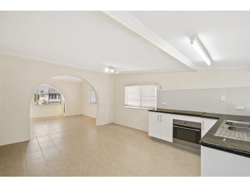 30 Hale Street, Margate QLD 4019