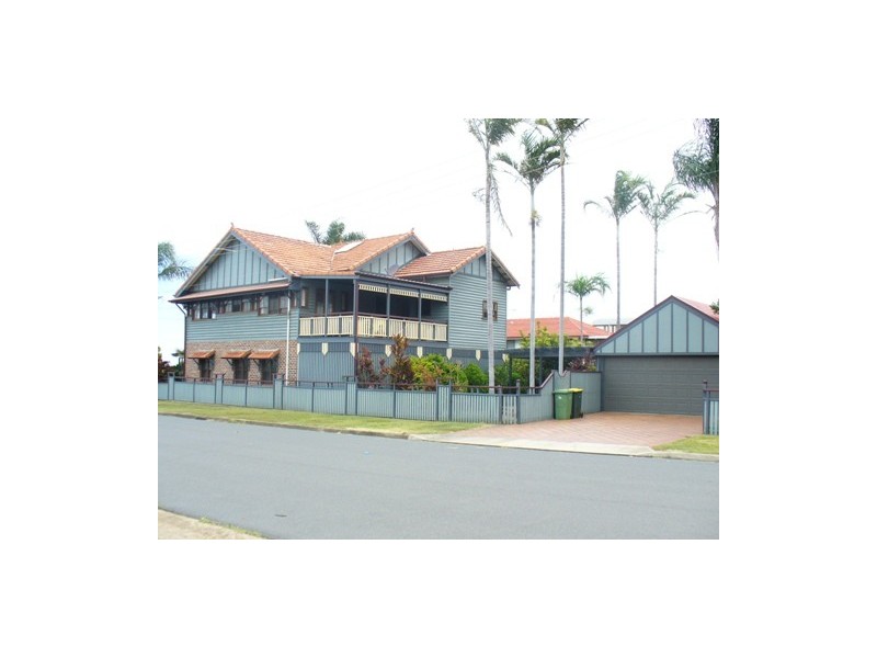 125 Flinders Pde, Scarborough QLD 4020
