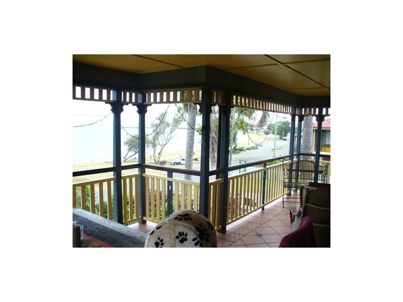 125 Flinders Pde, Scarborough QLD 4020