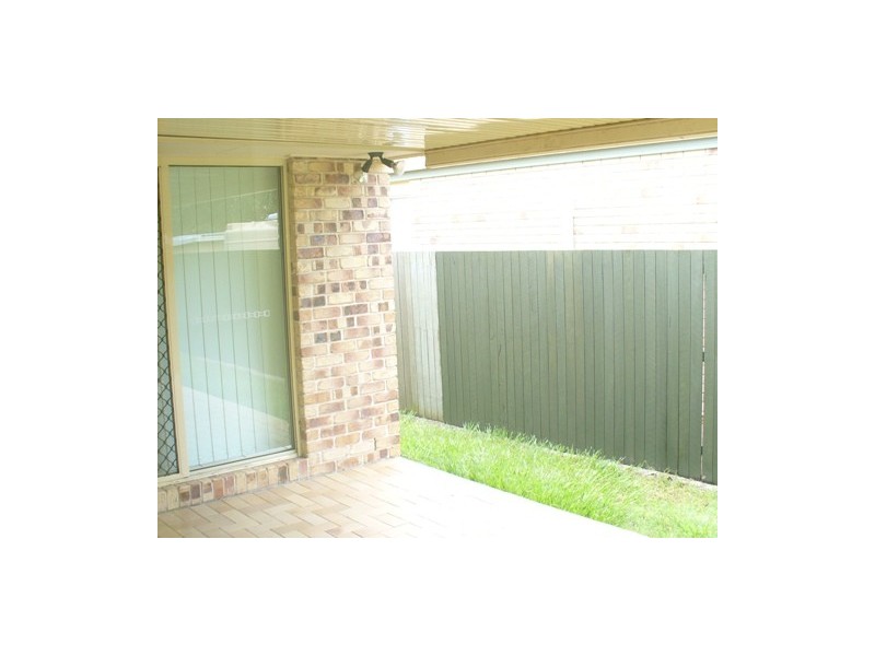 8 Garney Street, Redcliffe QLD 4020