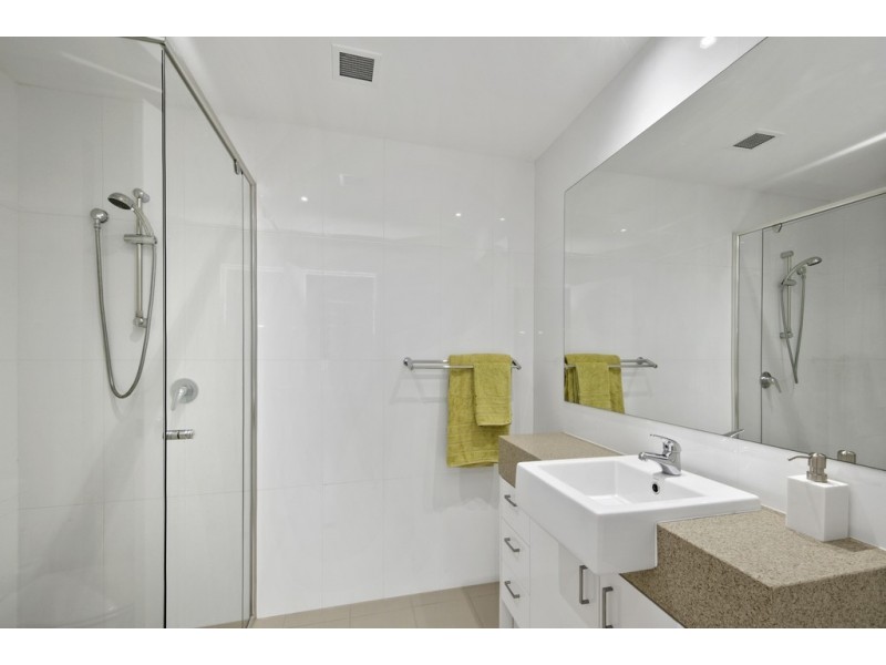 35/17 Marine Parade, Redcliffe QLD 4020