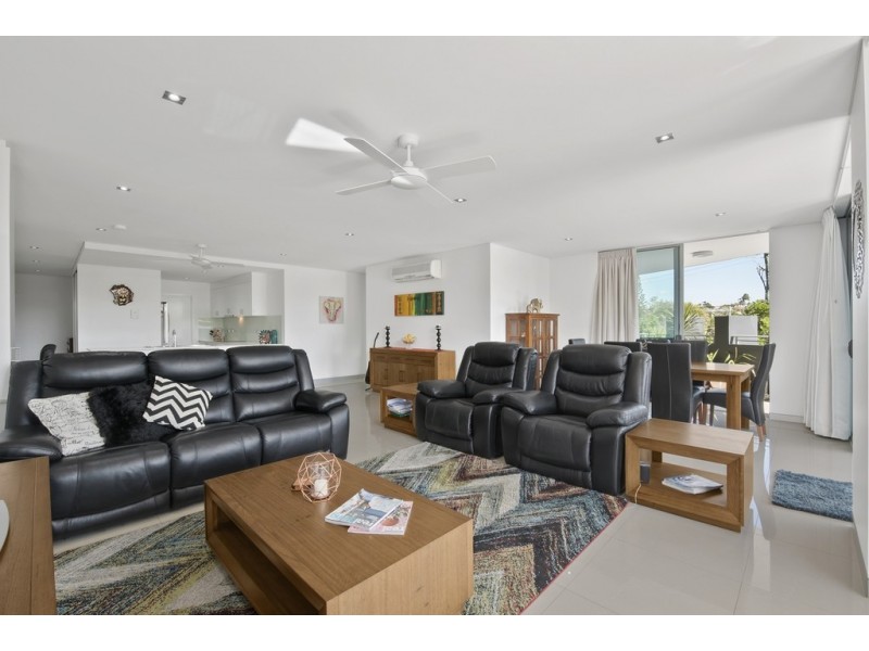 35/17 Marine Parade, Redcliffe QLD 4020