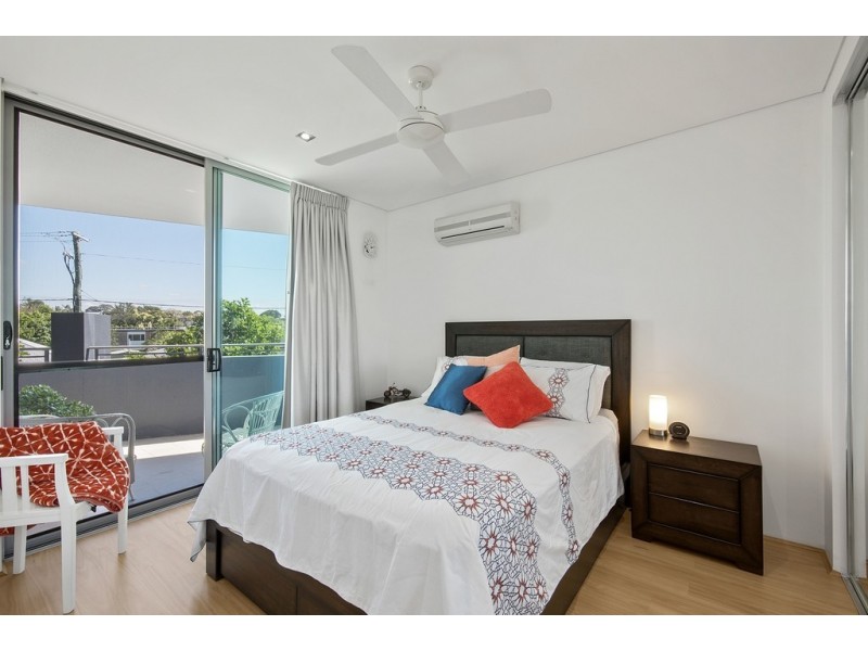 35/17 Marine Parade, Redcliffe QLD 4020