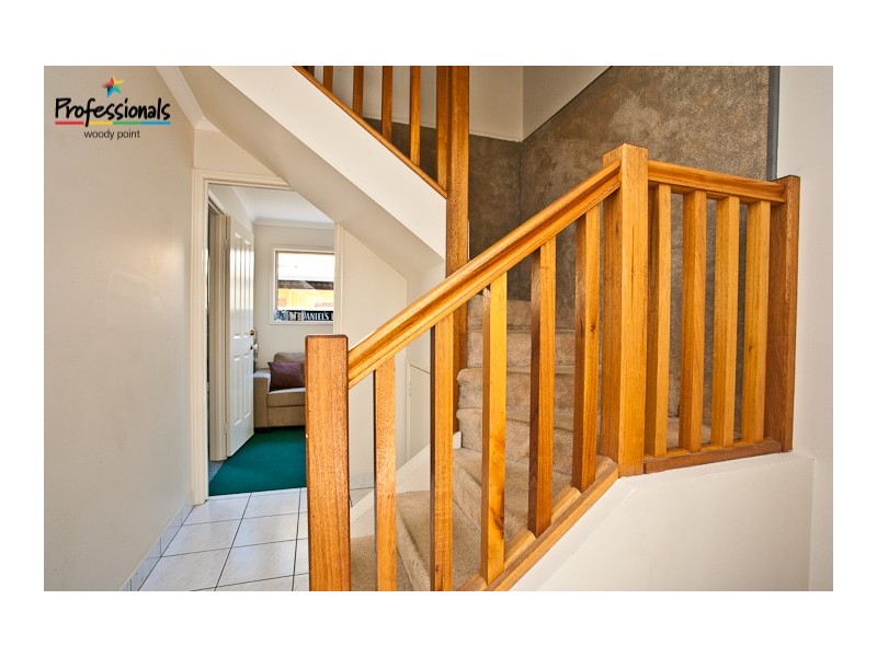6/19  Ellen Street, Woody Point QLD 4019