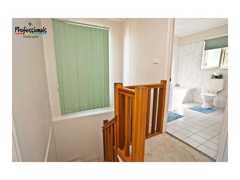 6/19  Ellen Street, Woody Point QLD 4019