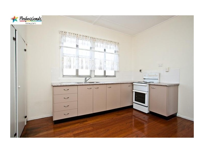 135 Oxley Avenue, Woody Point QLD 4019