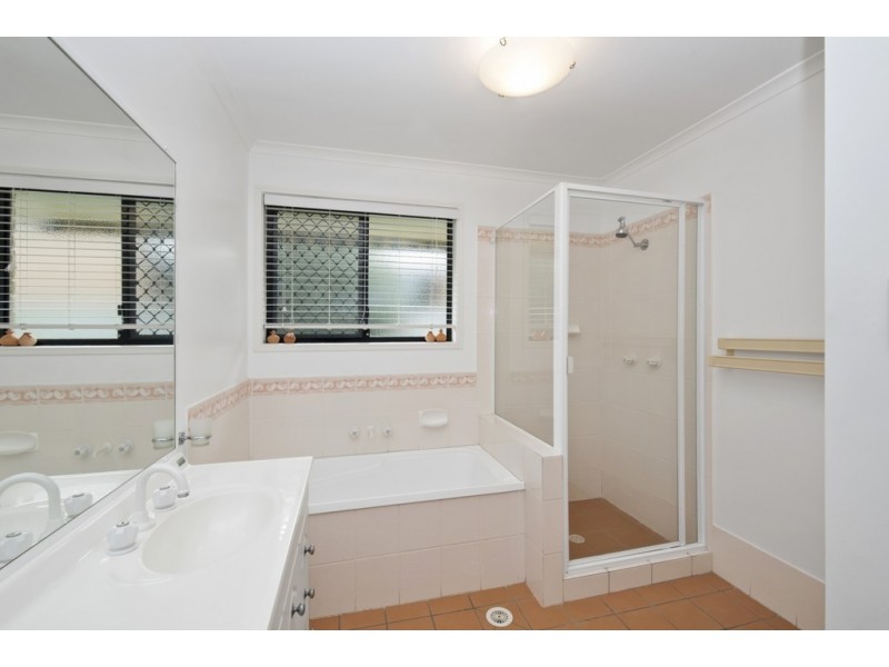 6 Venus Court, Rothwell QLD 4022