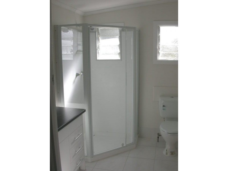 2/4 Vernon Street, Clontarf QLD 4019