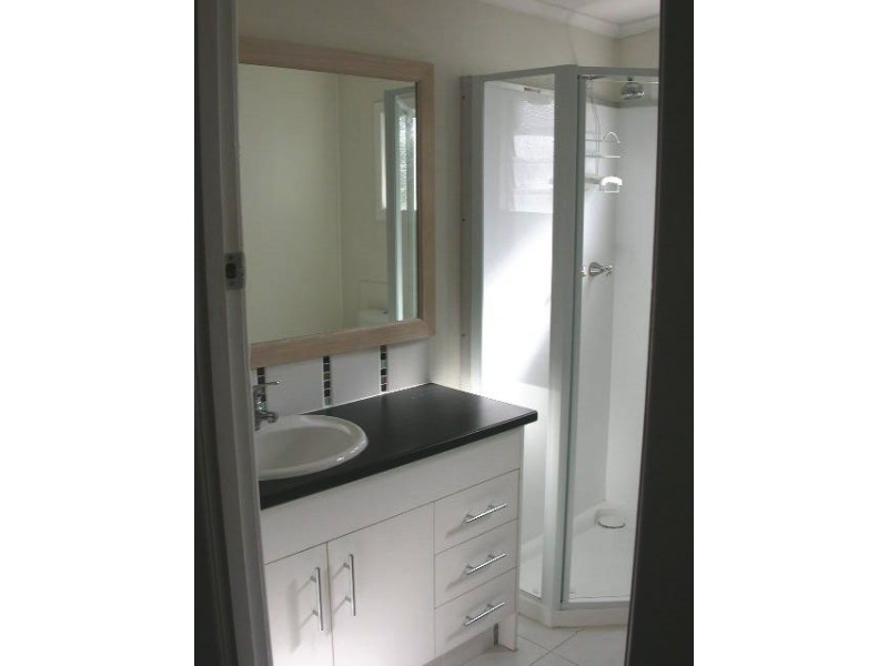 2/4 Vernon Street, Clontarf QLD 4019