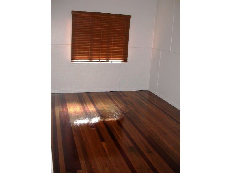 2/4 Vernon Street, Clontarf QLD 4019