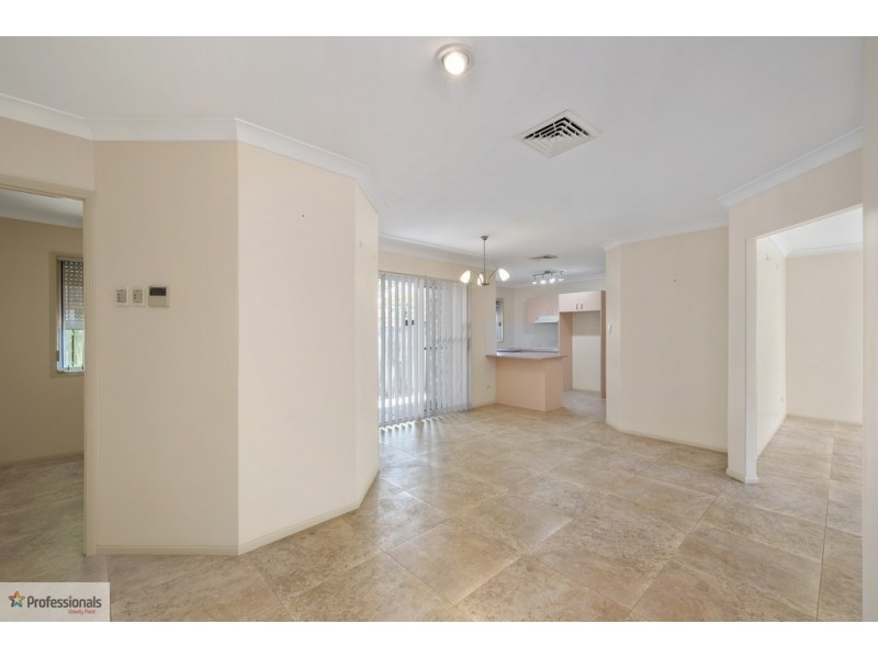 2/22 Georgina Street, Woody Point QLD 4019