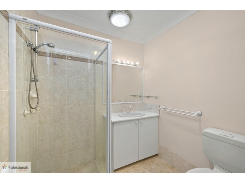 2/22 Georgina Street, Woody Point QLD 4019