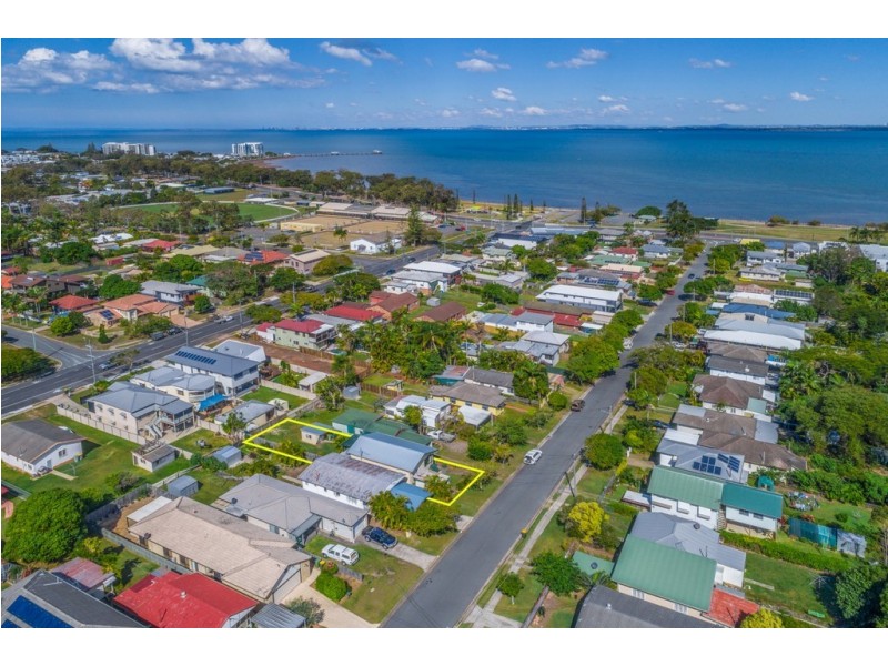 36 McLennan Street, Woody Point QLD 4019