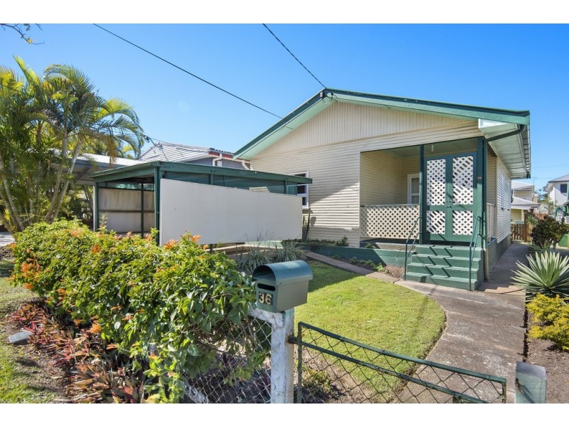 36 McLennan Street, Woody Point QLD 4019