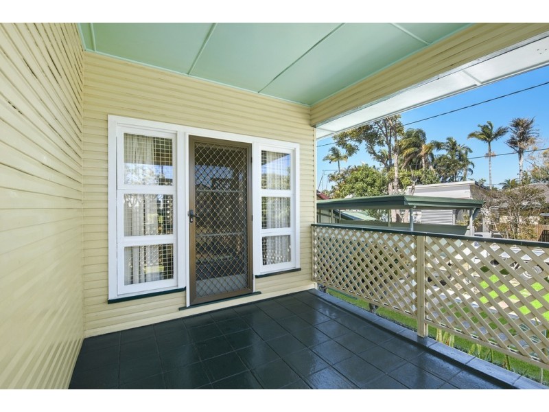 36 McLennan Street, Woody Point QLD 4019