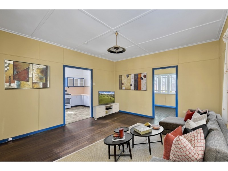 36 McLennan Street, Woody Point QLD 4019