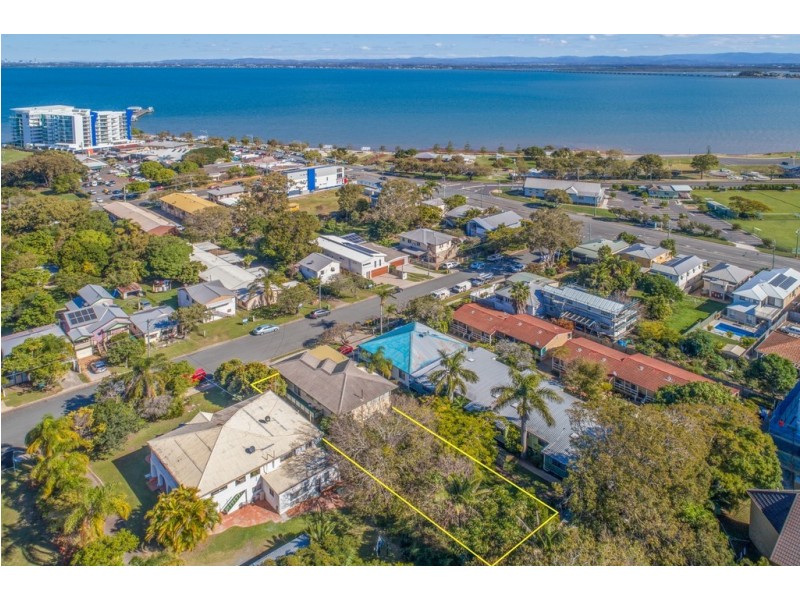 24 Alfred Street, Woody Point QLD 4019