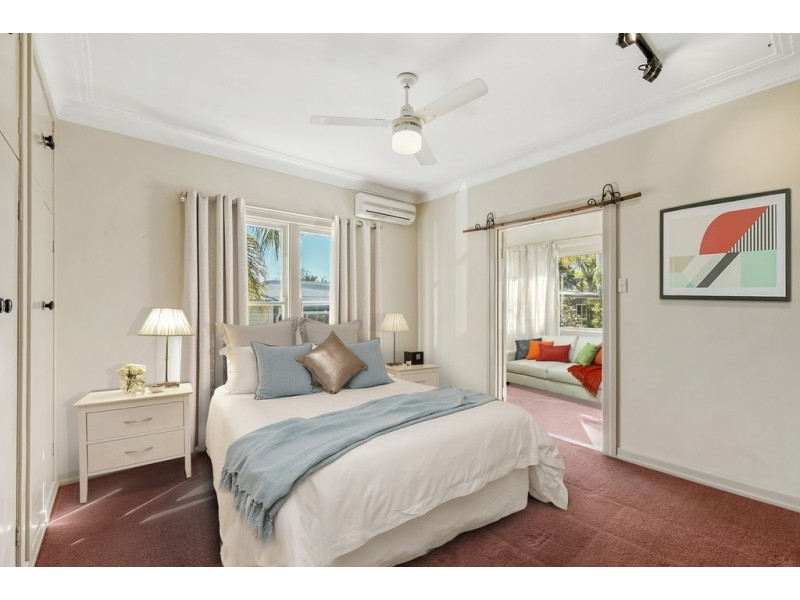 24 Alfred Street, Woody Point QLD 4019