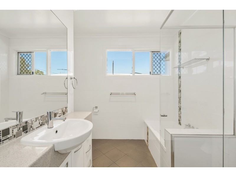 23 Essey Street, Clontarf QLD 4019