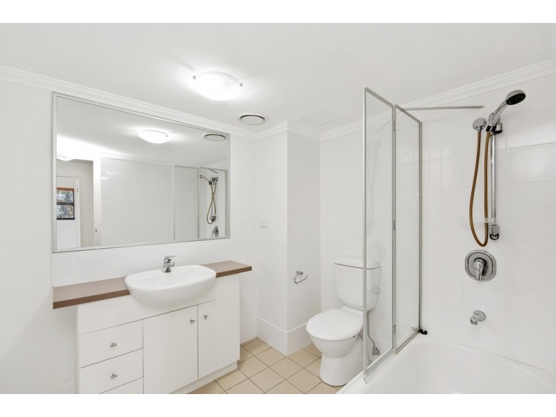 10/55 Marine Parade, Redcliffe QLD 4020