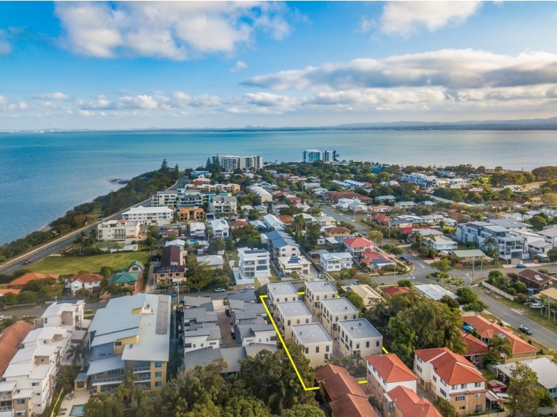 11/16-18 Georgina Street, Woody Point QLD 4019