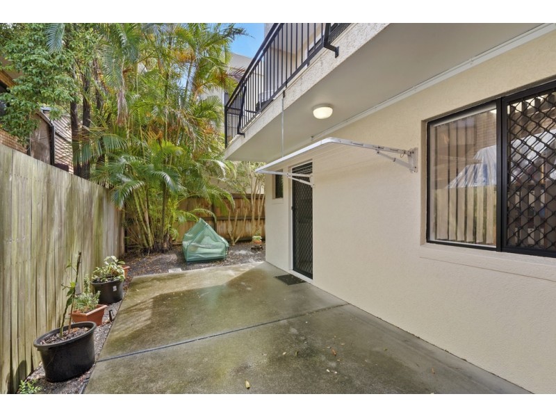 11/16-18 Georgina Street, Woody Point QLD 4019