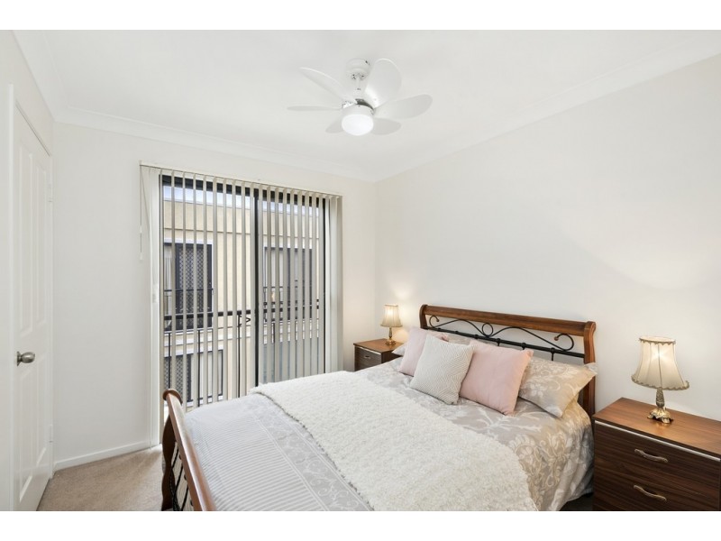 11/16-18 Georgina Street, Woody Point QLD 4019