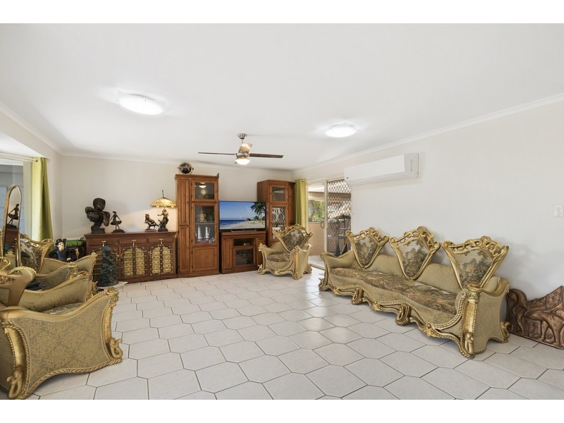 33 Xanadu Crescent, Rothwell QLD 4022