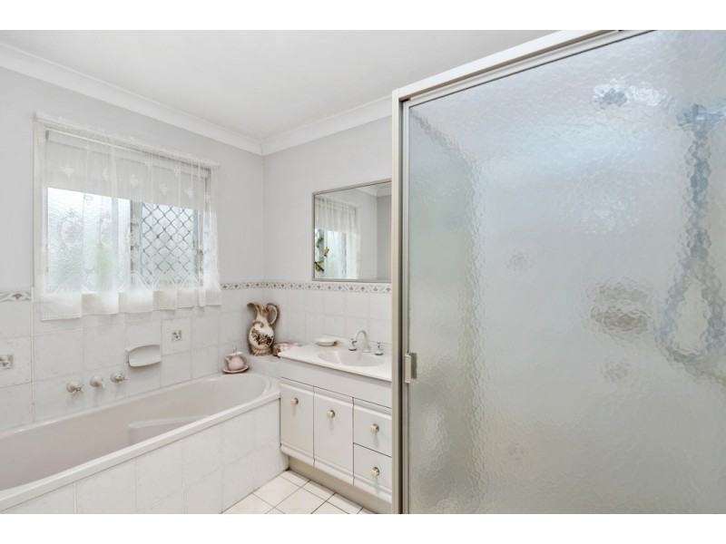 9 Emma Place, Deception Bay QLD 4508