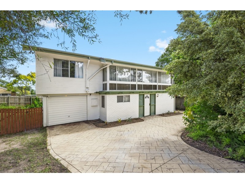 275 MacDonnell Road, Clontarf QLD 4019