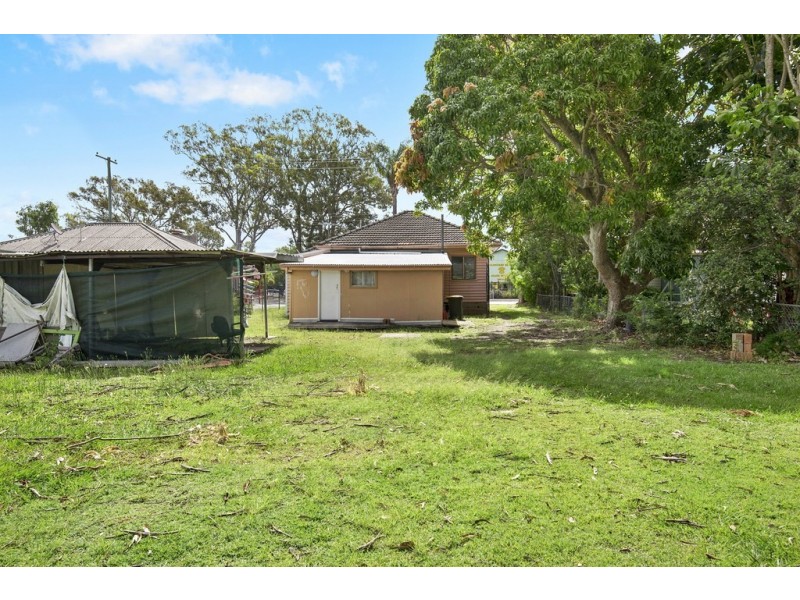 102 Elizabeth Avenue, Clontarf QLD 4019